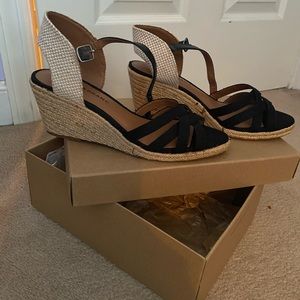 Lucky Brand espadrilles. Worn once.